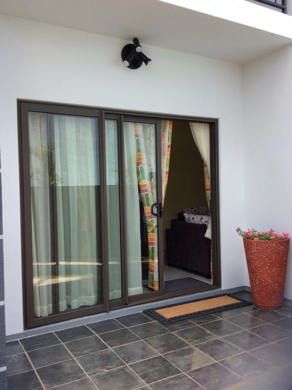 Вилла Cosy Garden 2 Flic en Flac Экстерьер фото